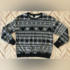 Disney Winter Women’s Sleepwear Lightweight So Soft Sweater X-Small.